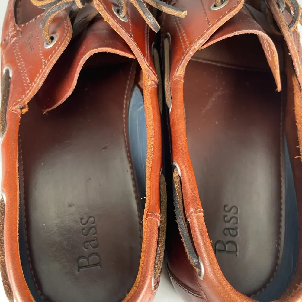 Bass Seafarer Men's Size 12 W Brown Leather Two Eye Lace Up Boat Shoe Casual EUC